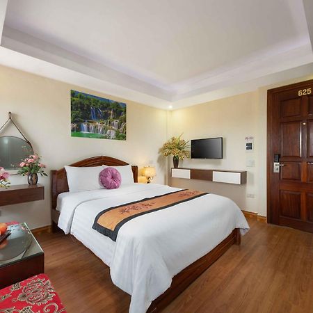 Viet Village Airport Hotel & Restaurants Hanoi Exterior photo