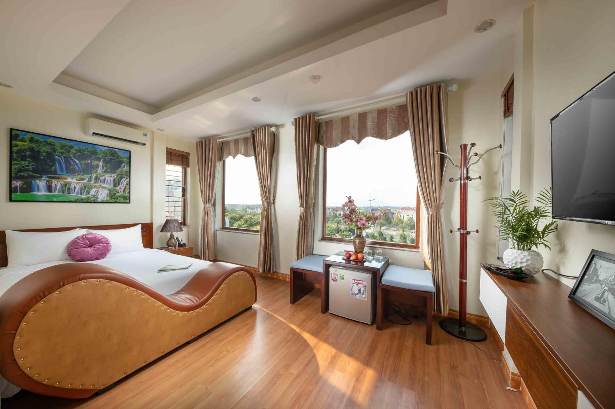 Viet Village Airport Hotel & Restaurants Hanoi Exterior photo