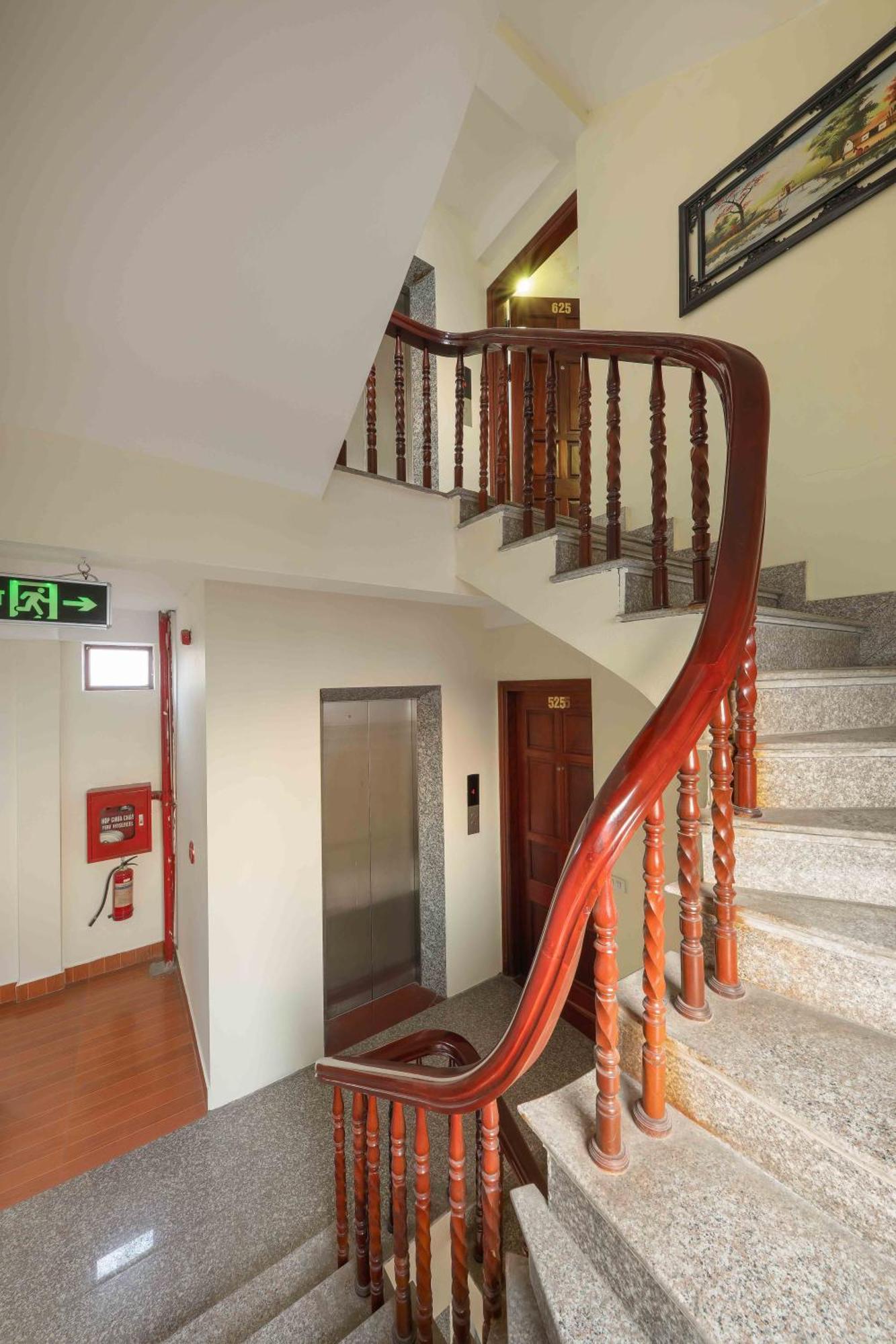 Viet Village Airport Hotel & Restaurants Hanoi Exterior photo
