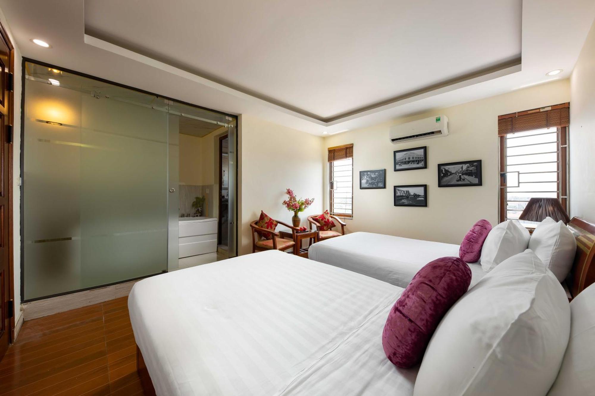 Viet Village Airport Hotel & Restaurants Hanoi Exterior photo