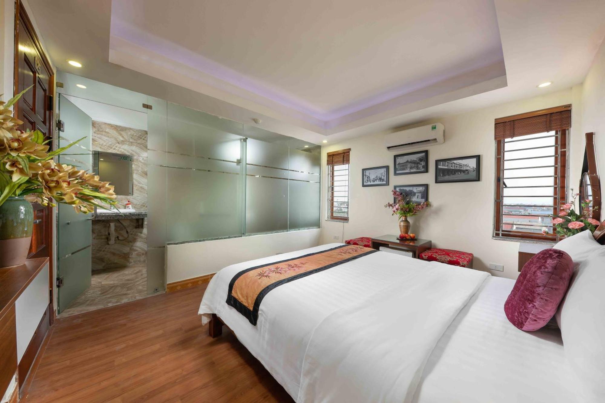 Viet Village Airport Hotel & Restaurants Hanoi Exterior photo